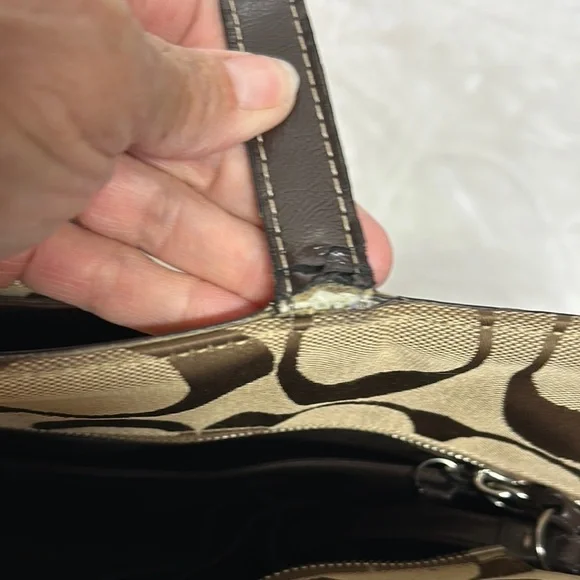 Coach Brown Tote Bag with Signature Design - Picture 10 of 16